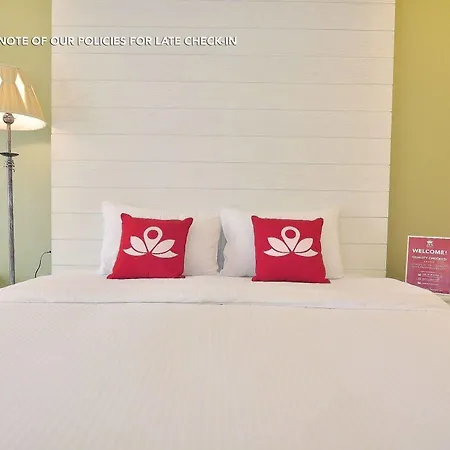 Zen Rooms Panurangsri