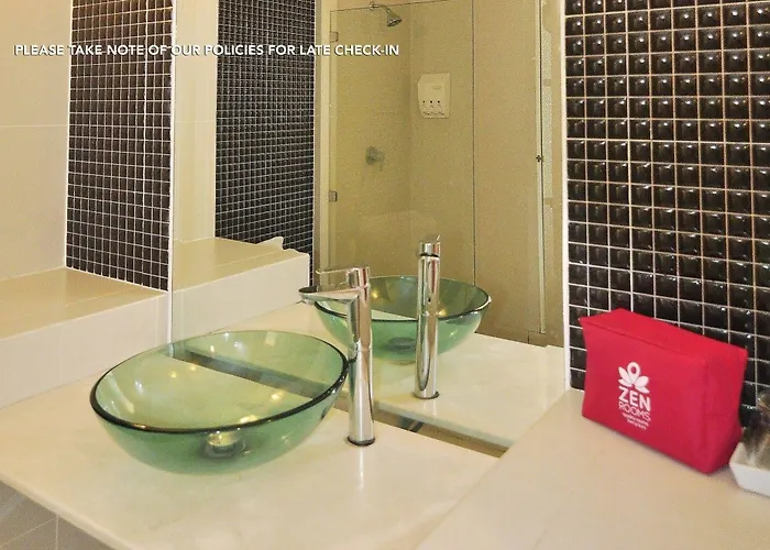 Hotel Zen Panurangsri 2*