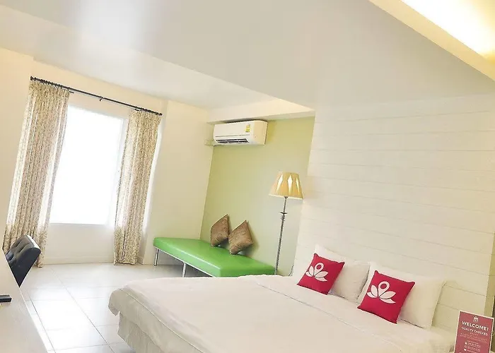 Hotel Zen Panurangsri